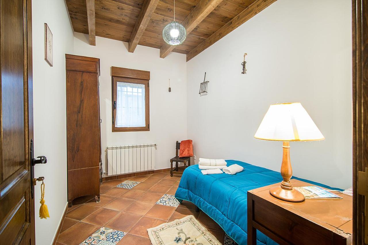 Casa Rural Las Abubillas Mirabueno ภายนอก รูปภาพ